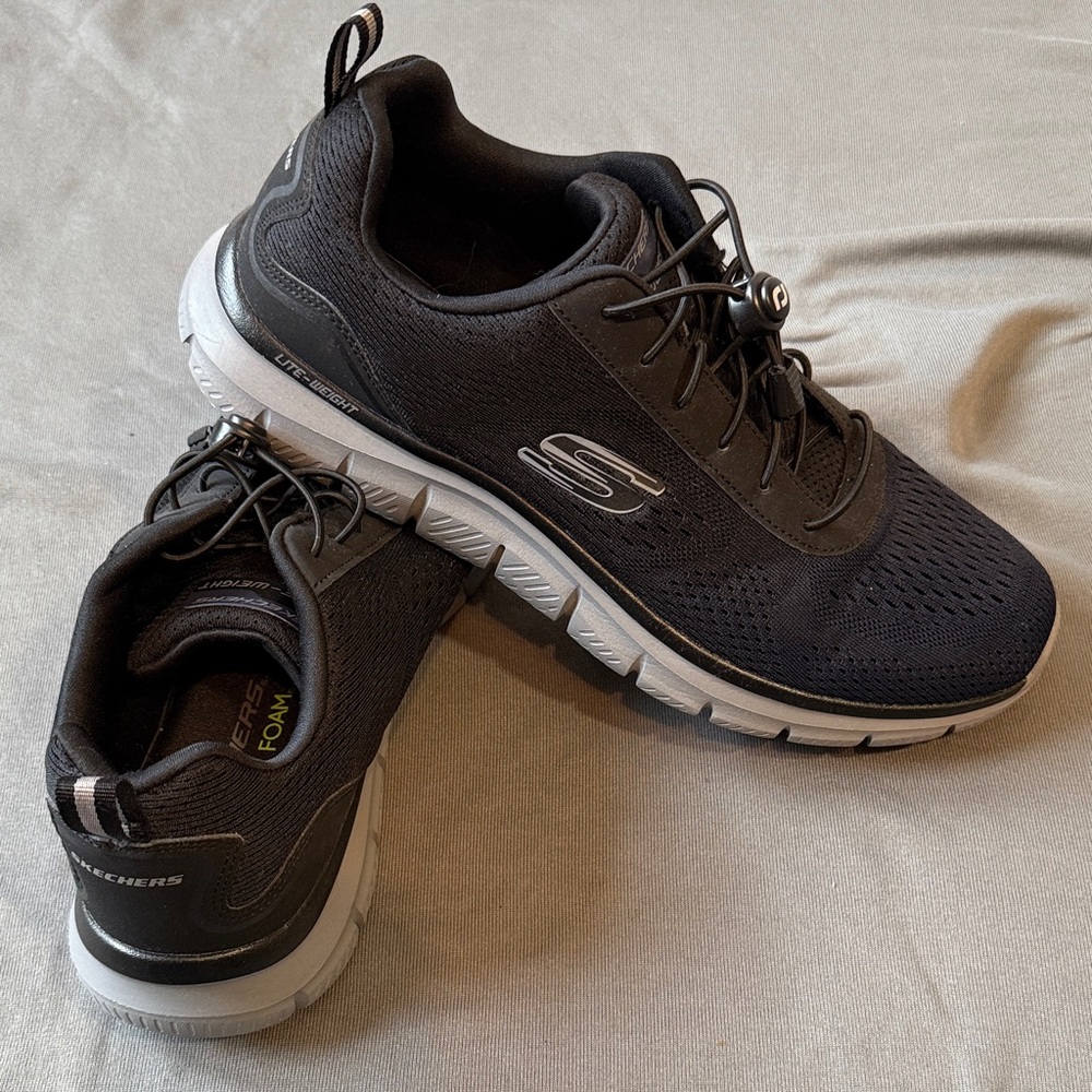 Skechers Memory Foam - Men's Navy and Black Sneakers - 11.5